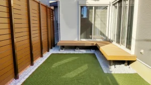 姫路サンリブのウッドデッキのある子どもの遊べる庭の施工例